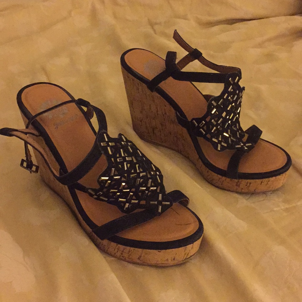 Size 7 yellow box wedge heels